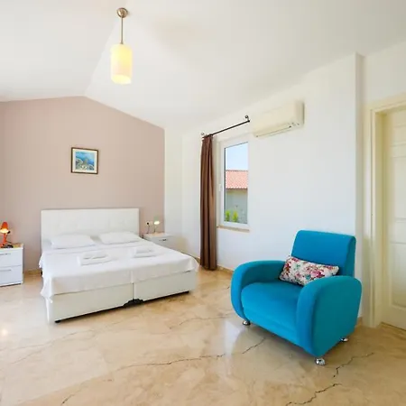 Eco Ozzy * Kalkan